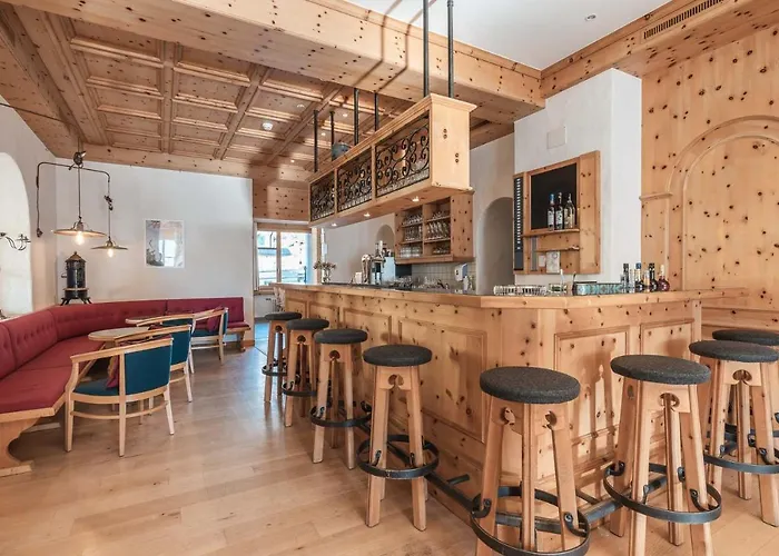 Alpensonne - Panoramazimmer & Restaurant أروسا